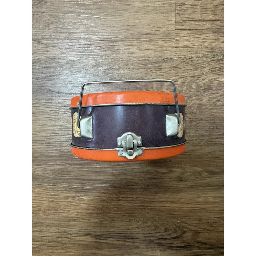 Vintage Style Reese's Peanut Butter Cup Metal Lunch Box Tin Carry Case